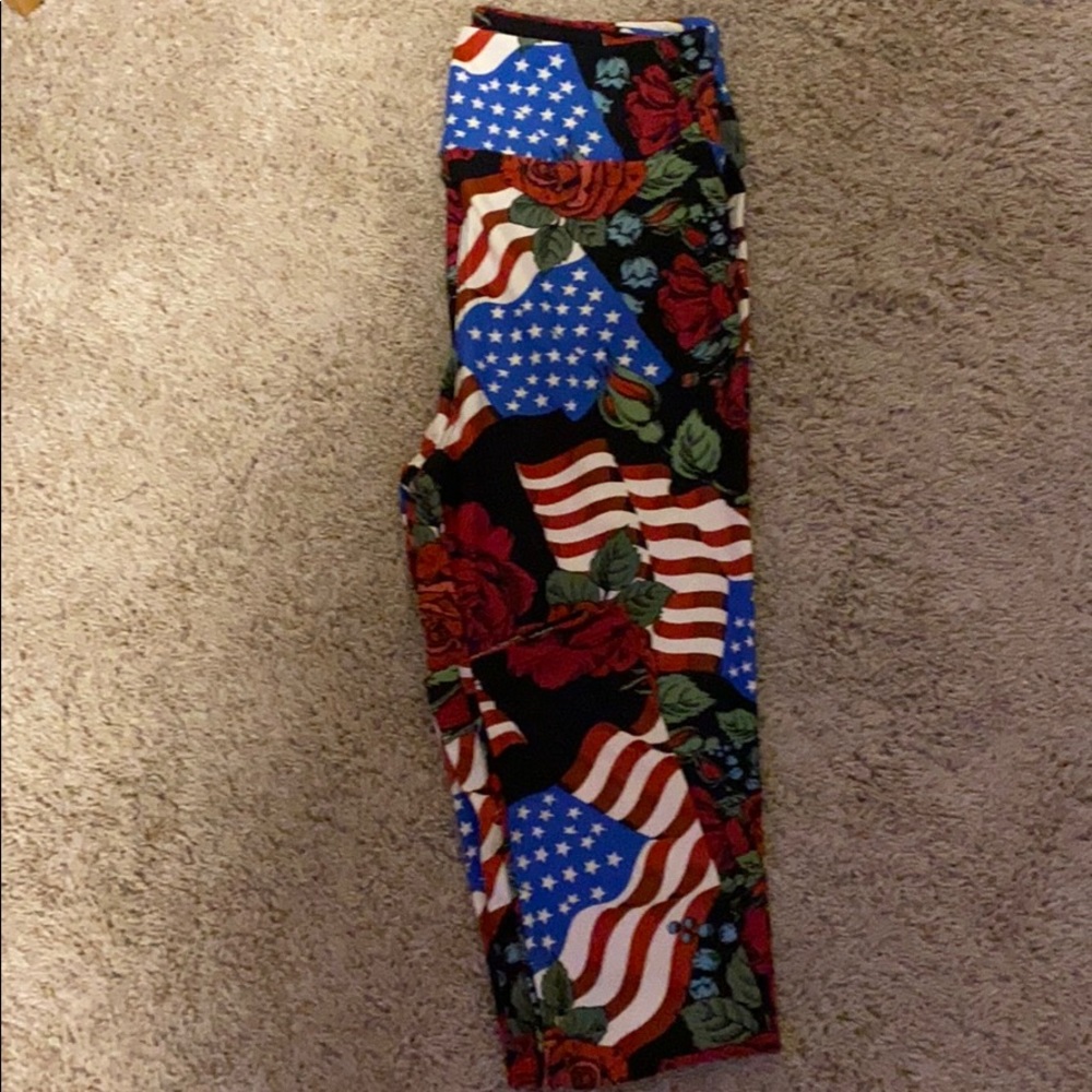 LuLaroe United and Strong collection leggings🇺🇸